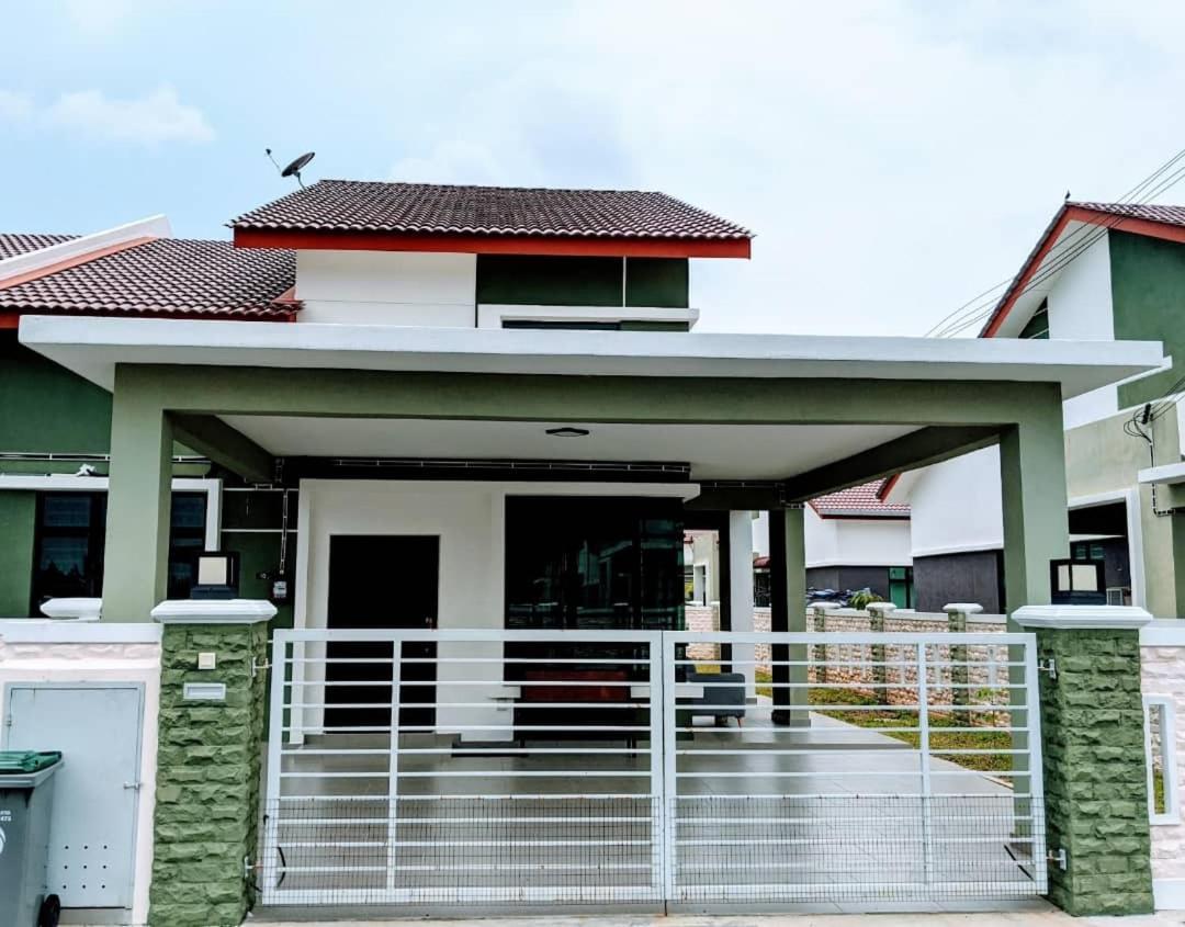 Syifa Homestay Melaka Kültér fotó